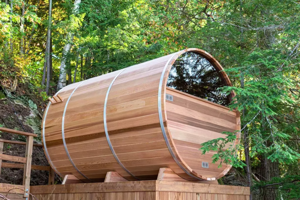 Barrel-halfmoon2-sauna-gallery
